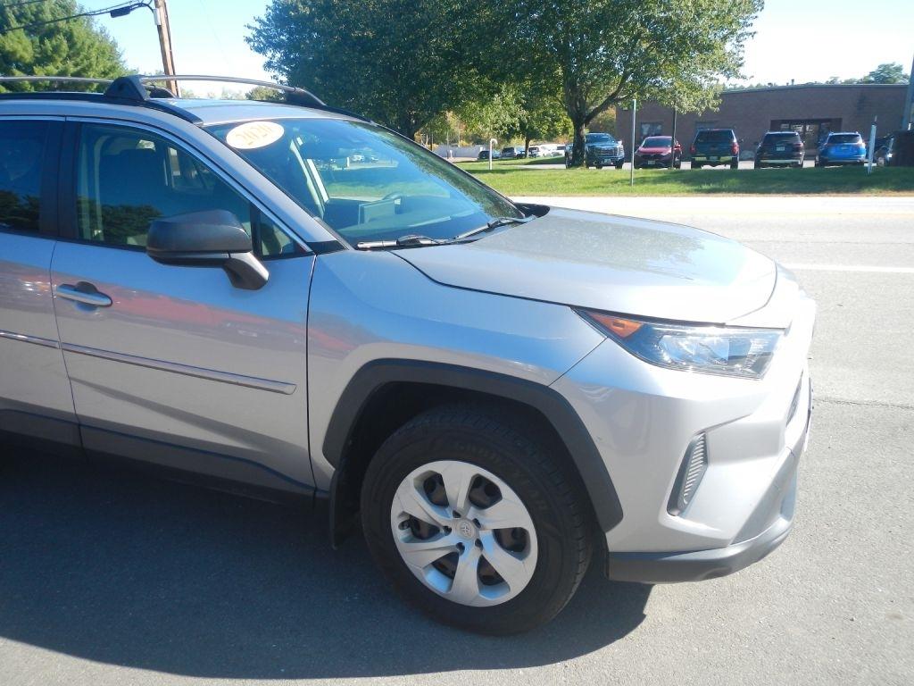 Toyota RAV4 LE AWD 2020