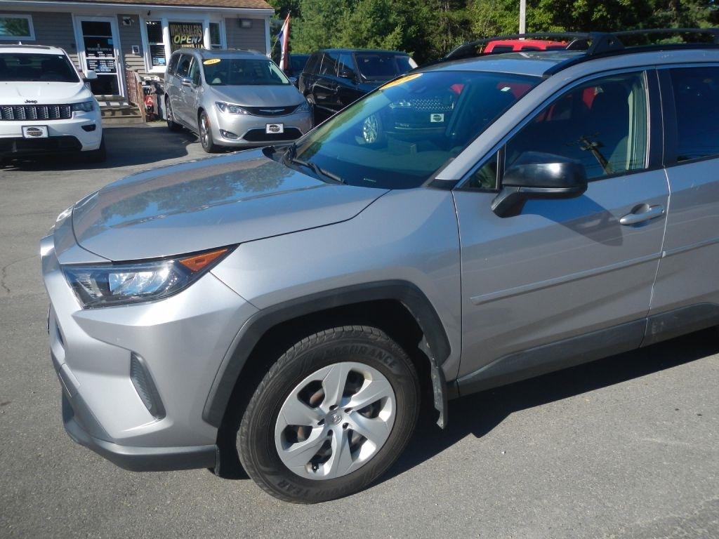 Toyota RAV4 LE AWD 2020