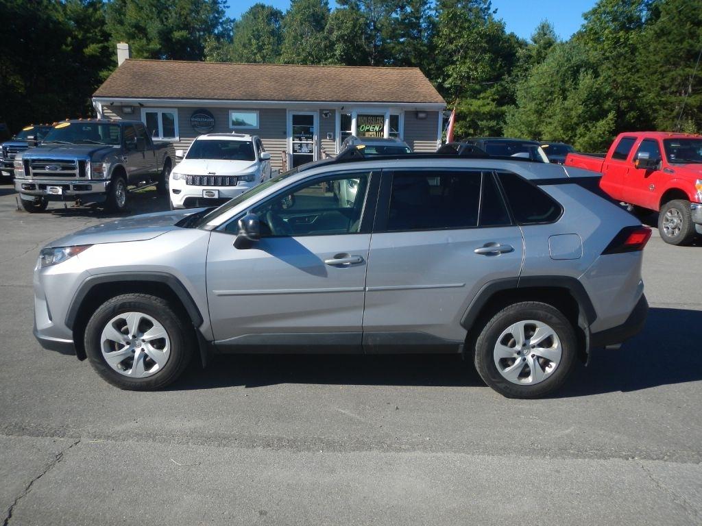 Toyota RAV4 LE AWD 2020