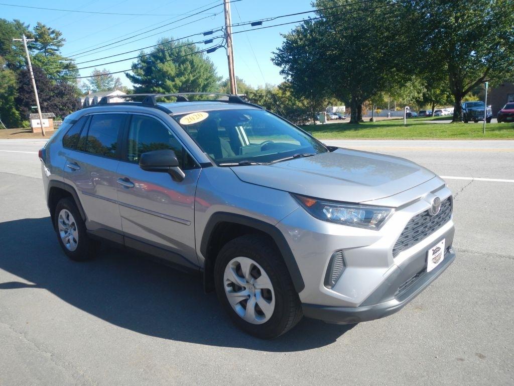Toyota RAV4 LE AWD 2020
