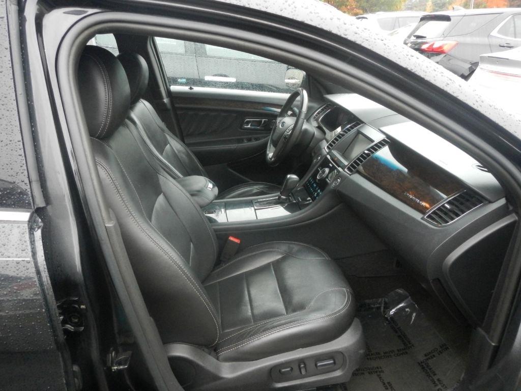 Ford Taurus Limited AWD 2013