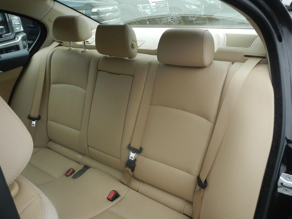 BMW 5-Series 528i xDrive 2014