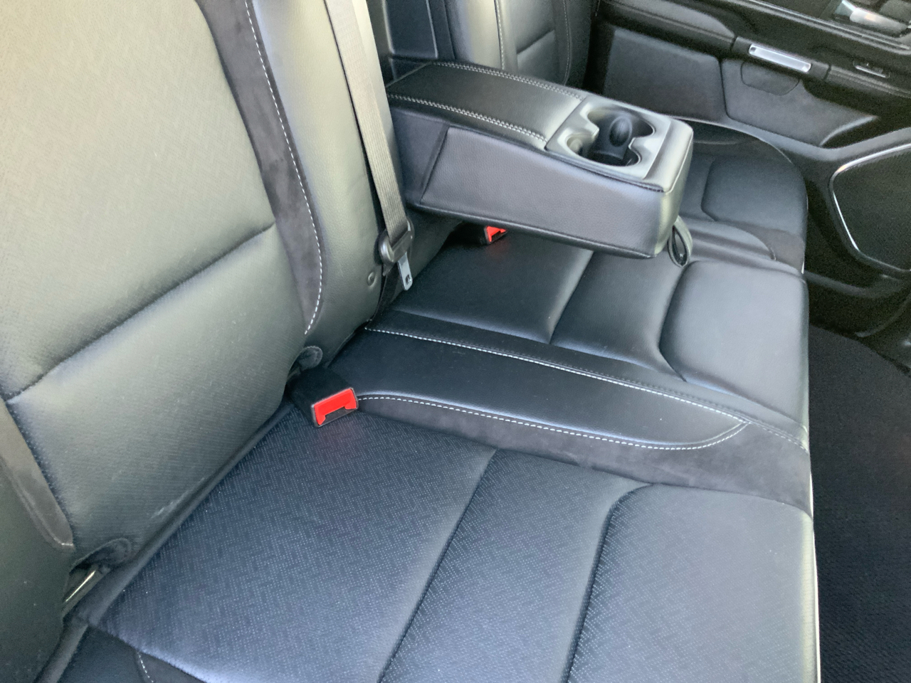 RAM 1500 Laramie Crew Cab SWB 4WD 2024