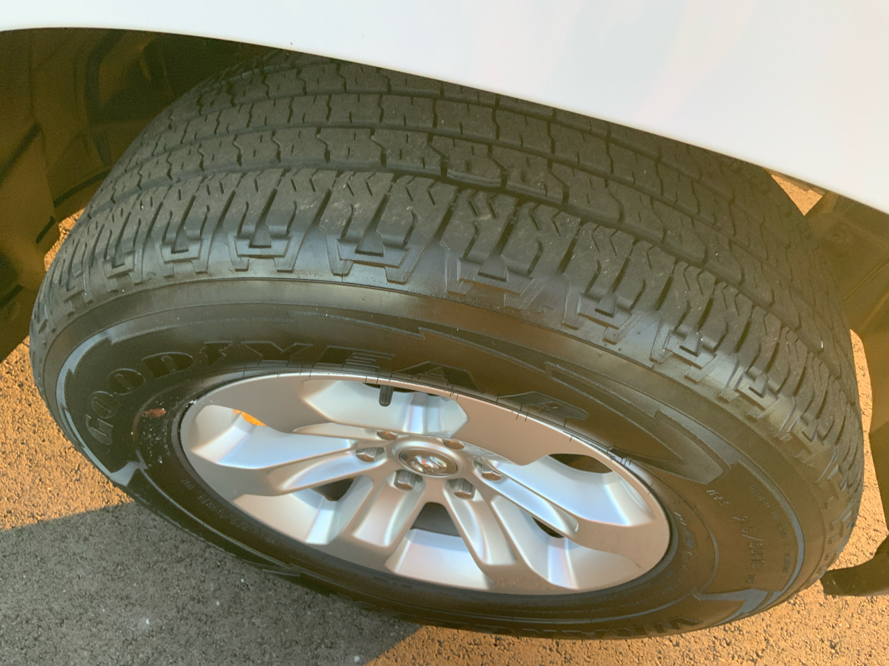 RAM 1500 Laramie Crew Cab SWB 4WD 2024