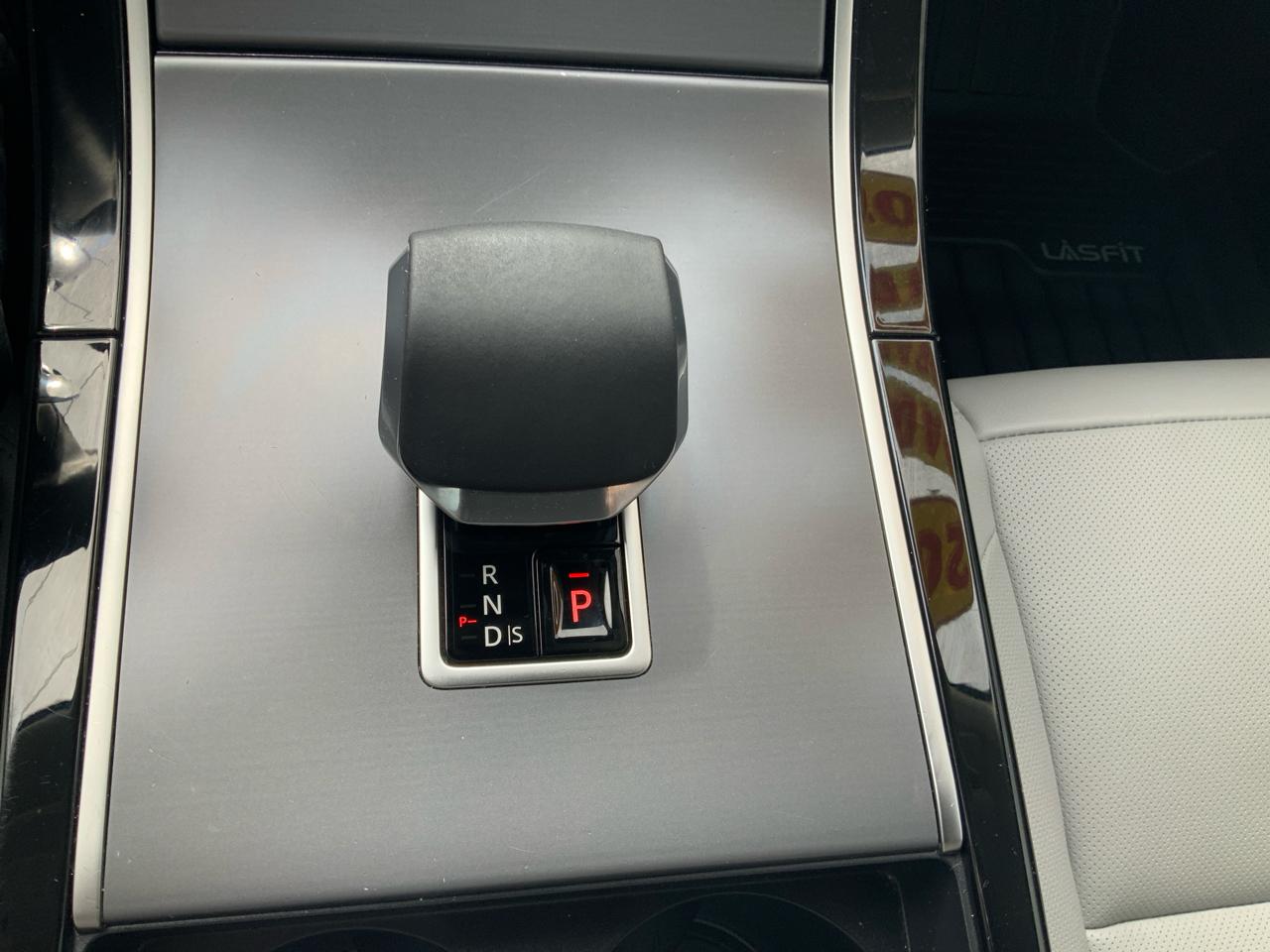 2025 Land Rover Range Rover Velar Dynamic SE - Photo 17