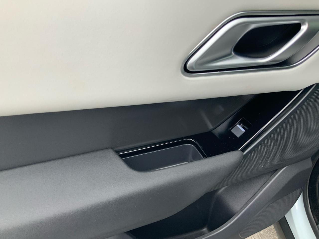2025 Land Rover Range Rover Velar Dynamic SE - Photo 24