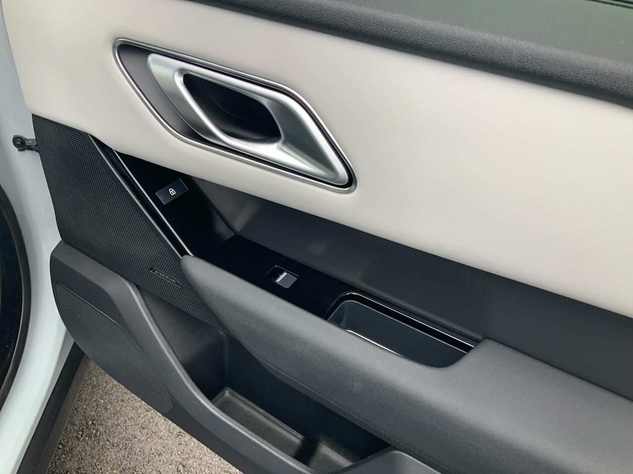2025 Land Rover Range Rover Velar Dynamic SE - Photo 33