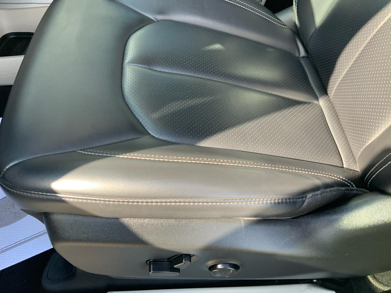 Chrysler Pacifica Touring L 2023