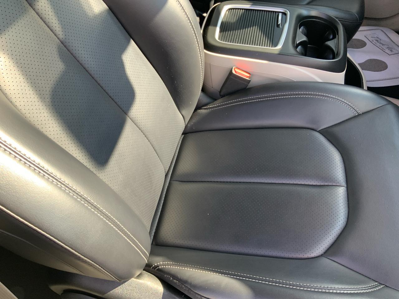 Chrysler Pacifica Touring L 2023