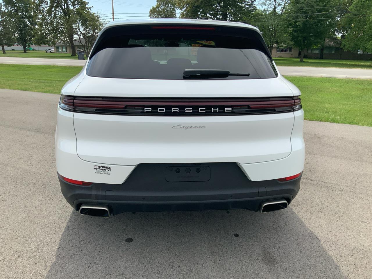 Porsche Cayenne Base 2024