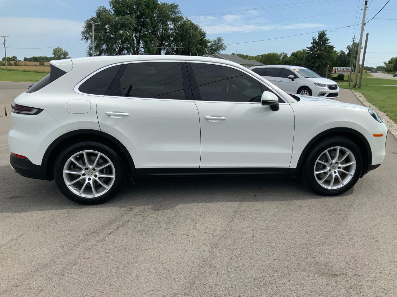 Porsche Cayenne Base 2024