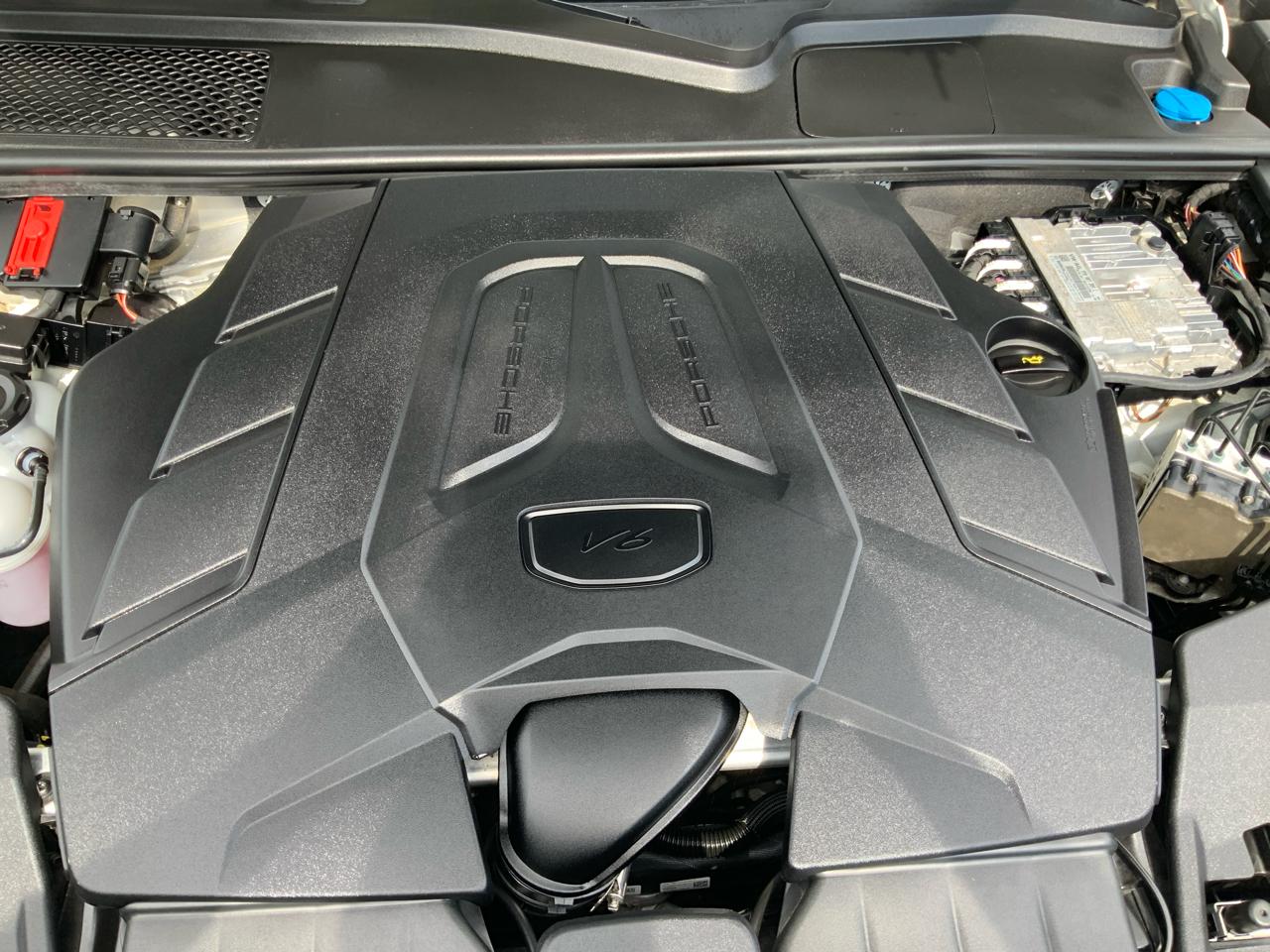 Porsche Cayenne Base 2024