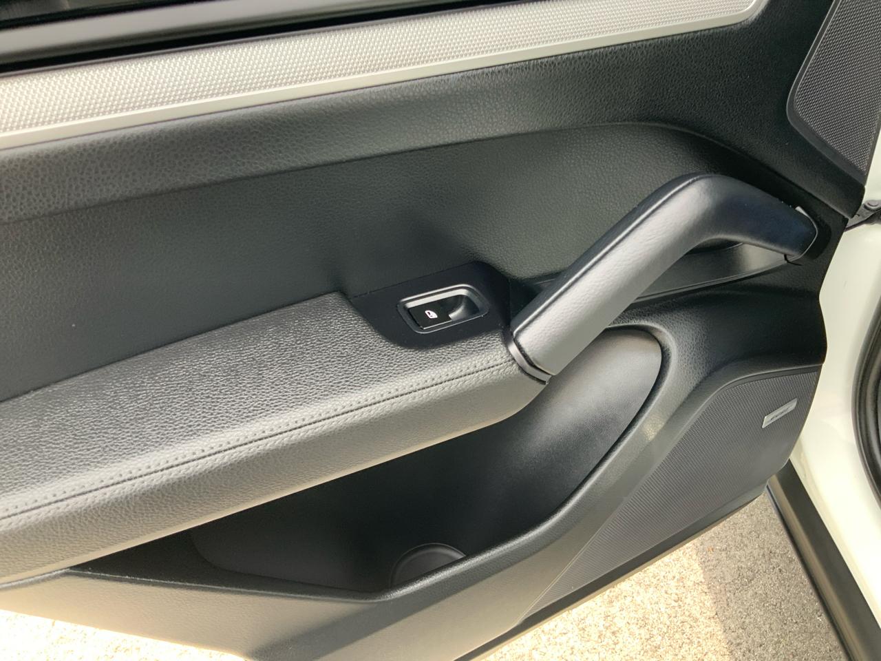 Porsche Cayenne Base 2024
