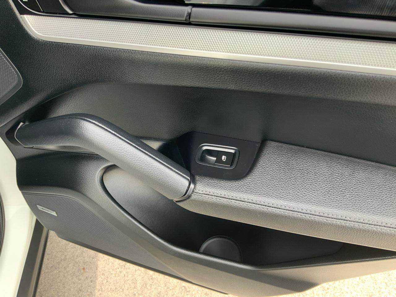 Porsche Cayenne Base 2024