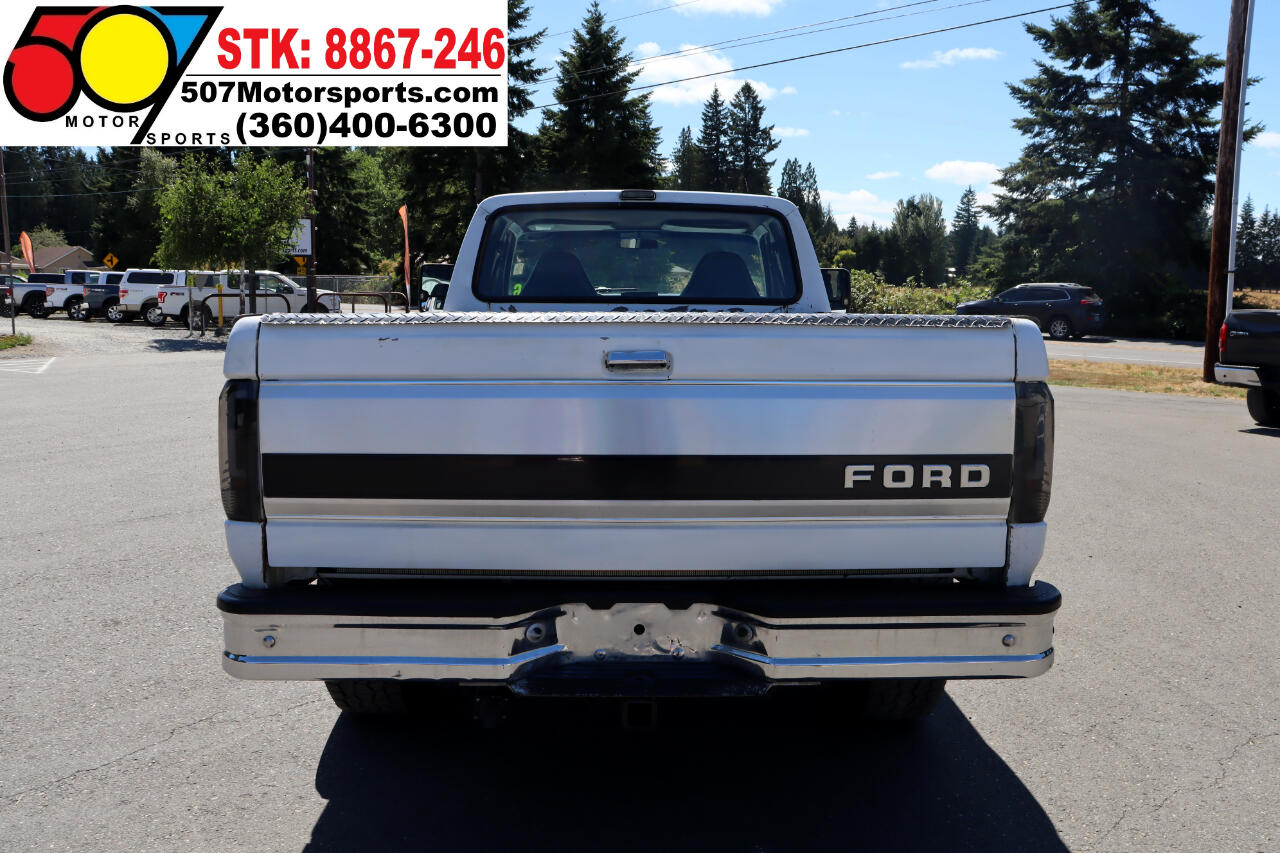 1993 Ford F-250 XLT photo 4