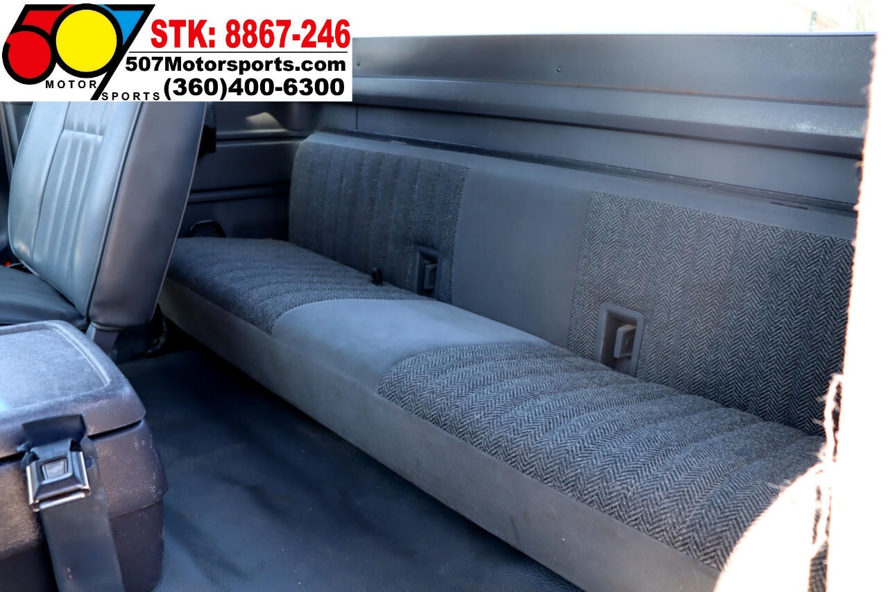 1993 Ford F-250 XLT photo 10