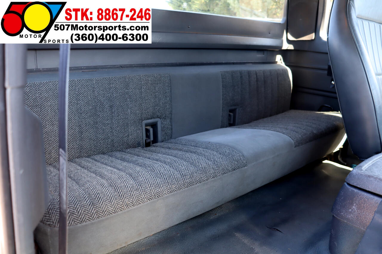1993 Ford F-250 XLT photo 12