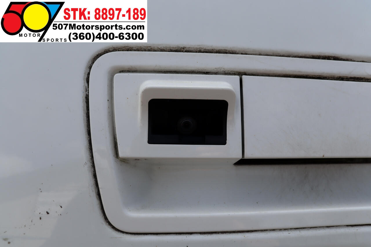 2011 Nissan Armada SV photo 11