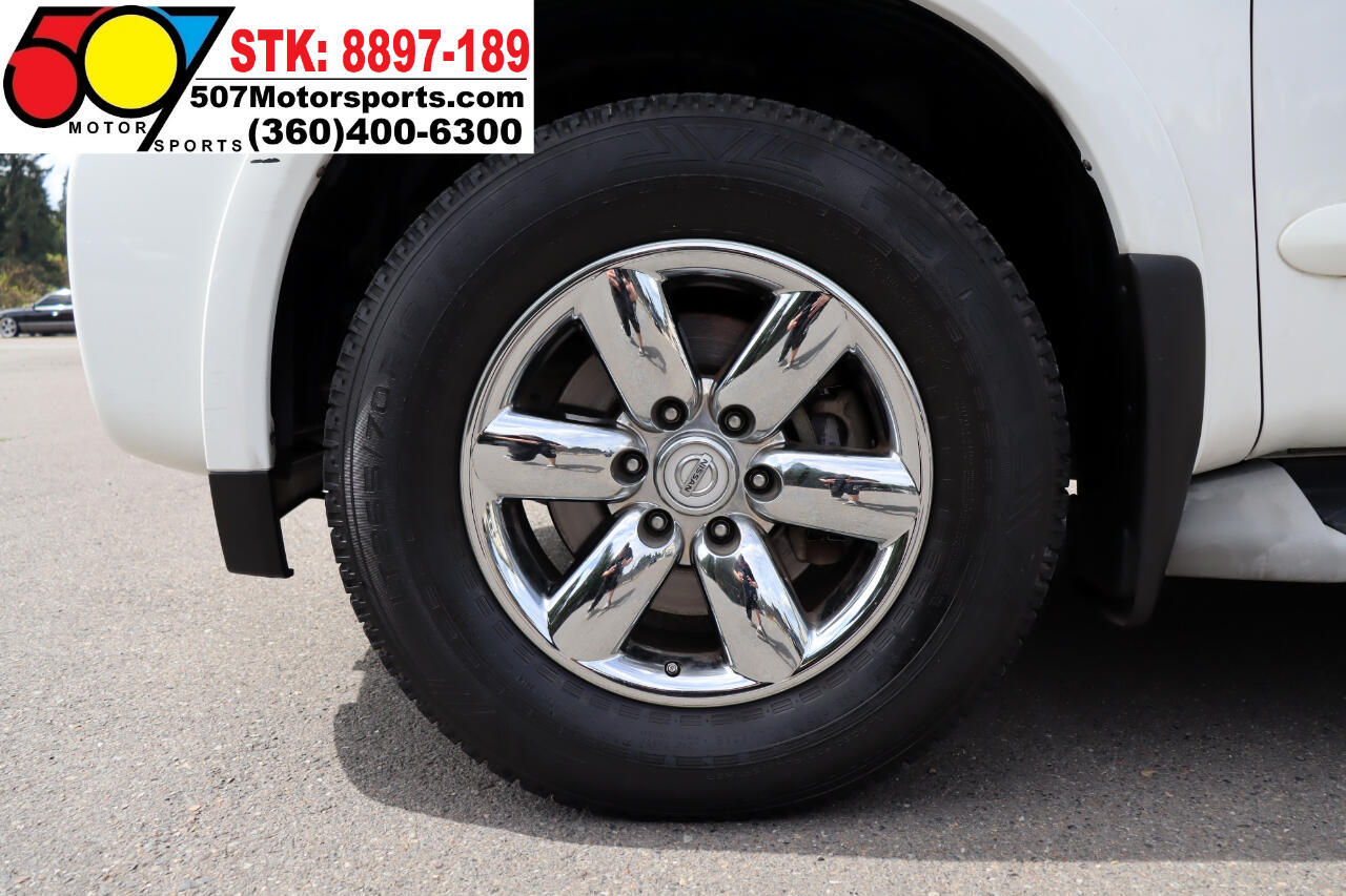 2011 Nissan Armada SV photo 18