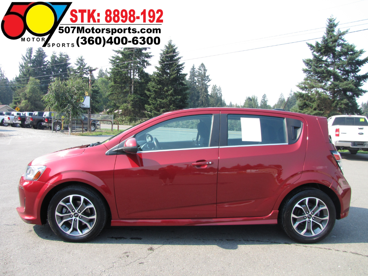 2019 Chevrolet Sonic RS photo 2