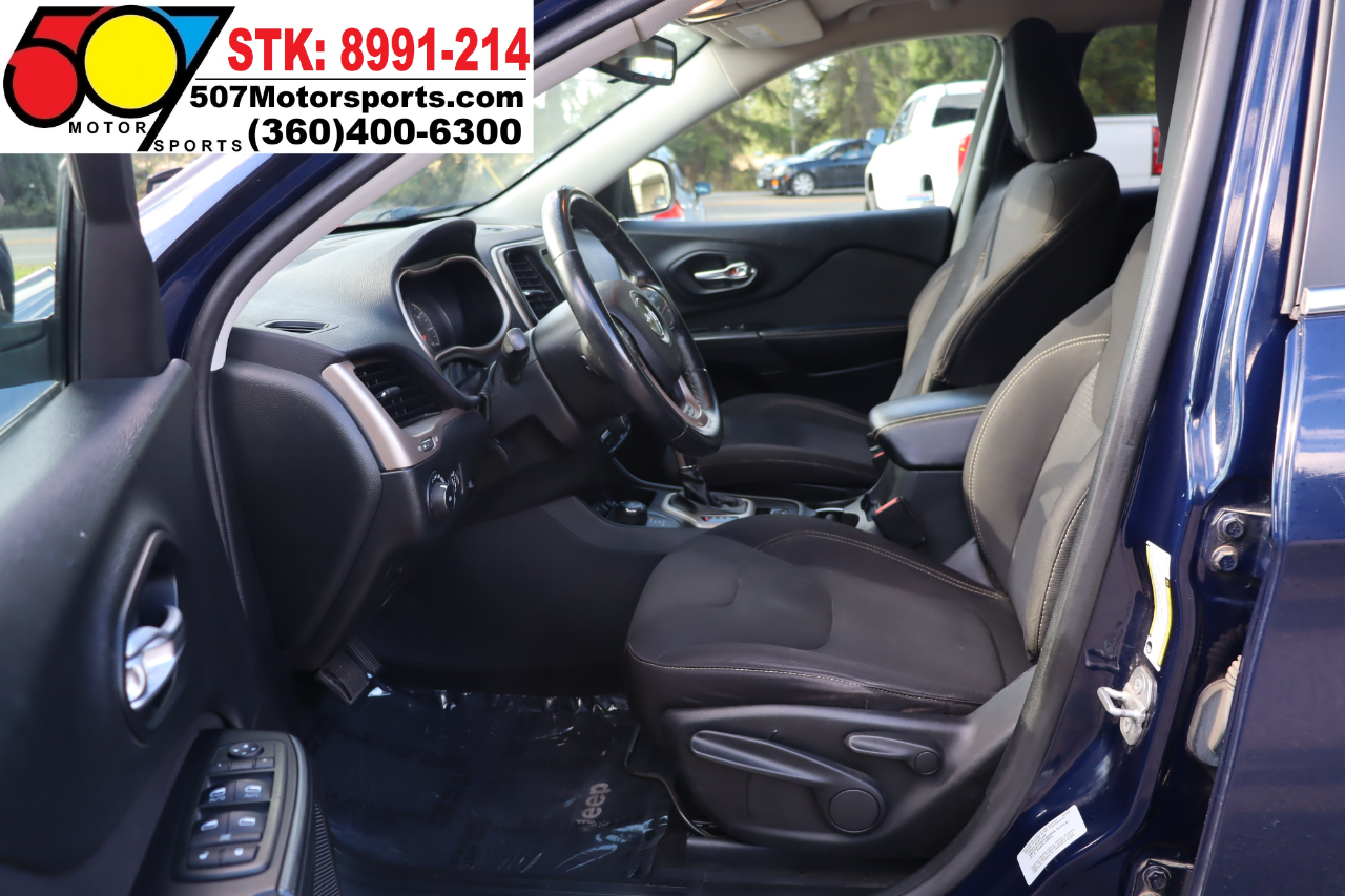 2015 Jeep Cherokee Latitude photo 7