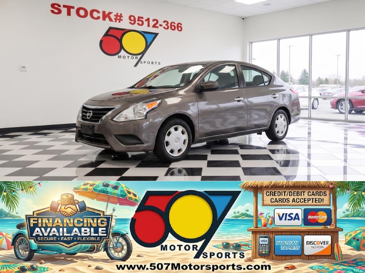 2016 Nissan Versa 1.6 SV CVT's photo
