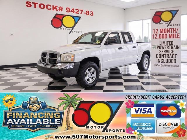 White 2005 Dodge Dakota Pickup Truck Four-Wheel Drive Automatic