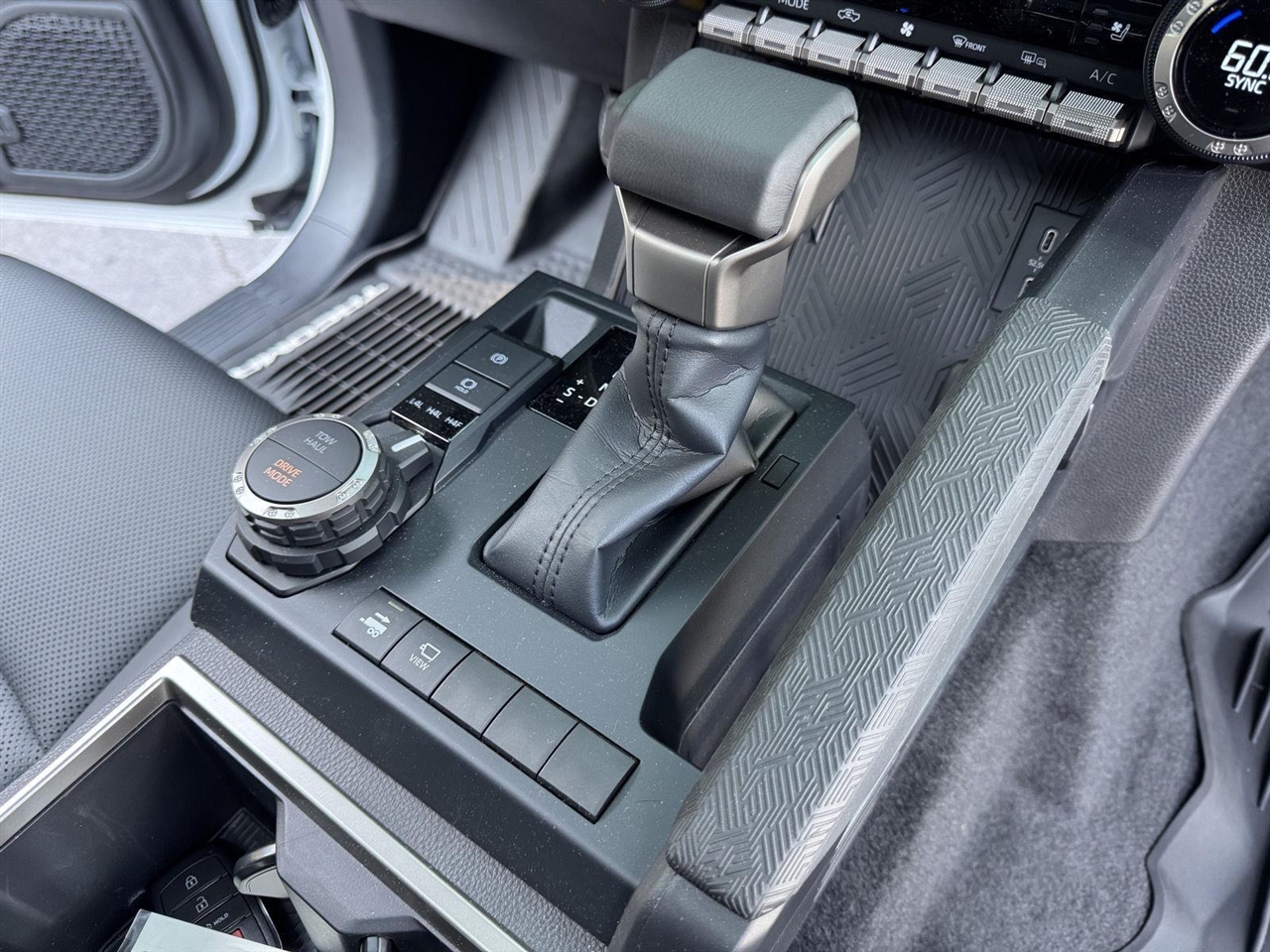 2024 Toyota Tacoma Limited photo 23
