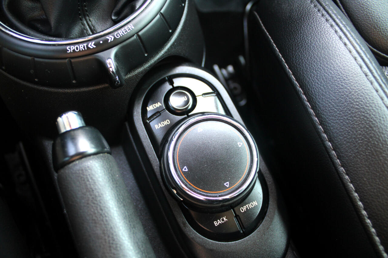 2015 Mini Cooper Hardtop 2 Door photo 17