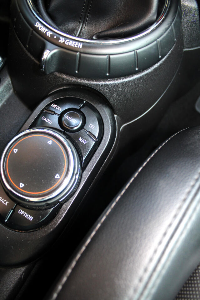 2015 Mini Cooper Hardtop 2 Door photo 18