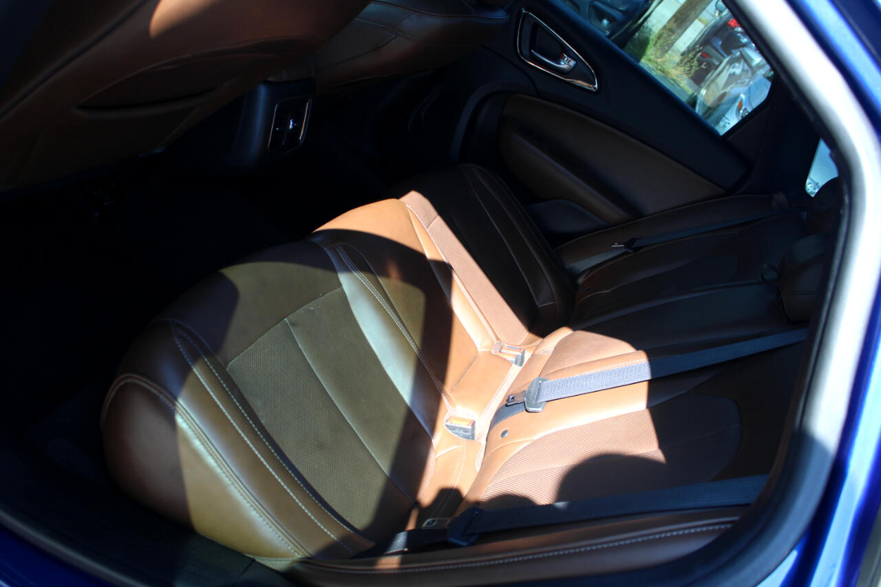 2016 Chrysler 200 C photo 16