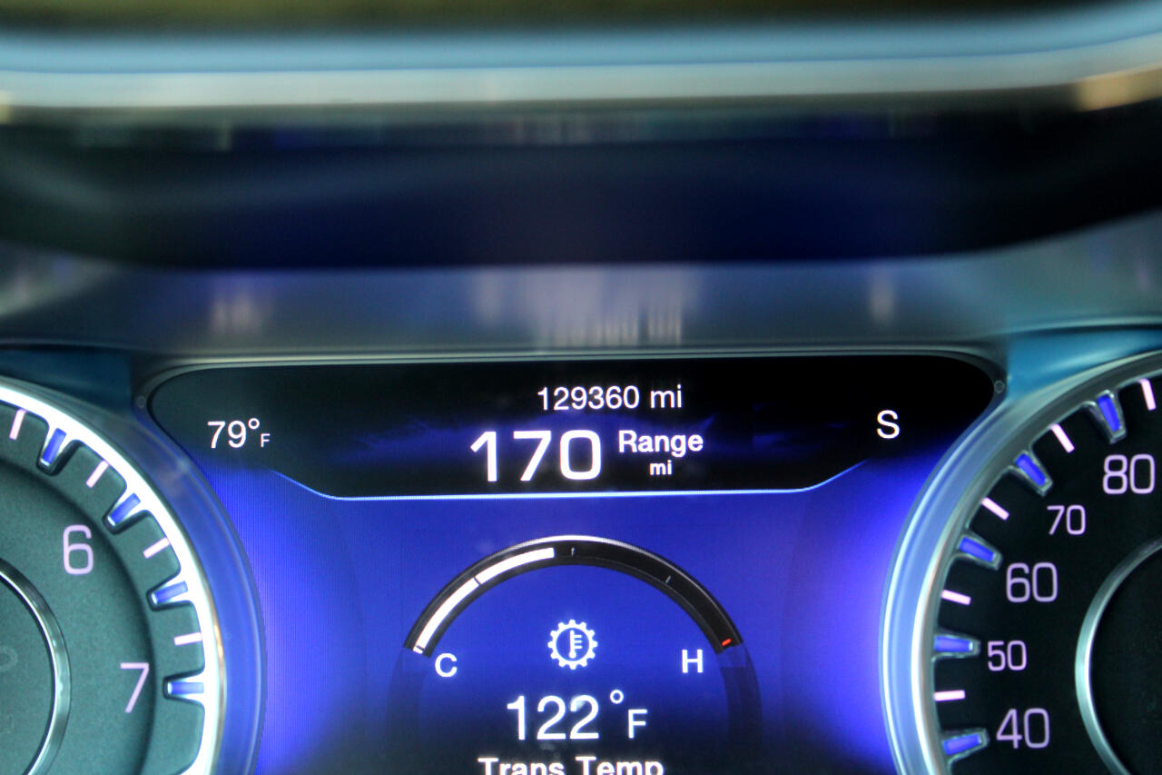 2016 Chrysler 200 C photo 30