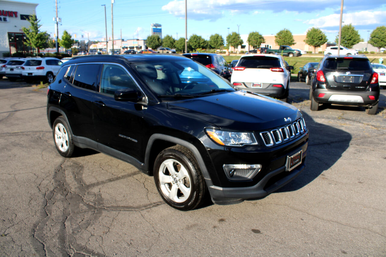 2018 Jeep Compass Latitude photo 2