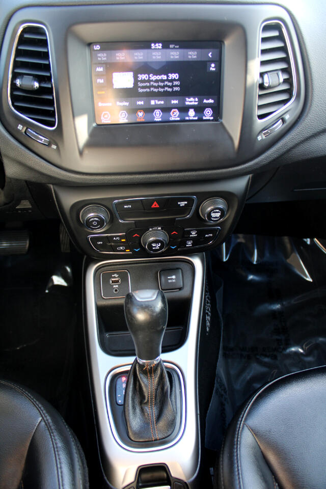 2018 Jeep Compass Latitude photo 19