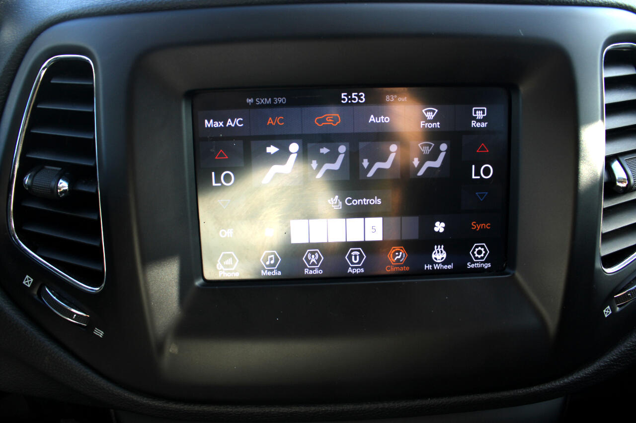 2018 Jeep Compass Latitude photo 22