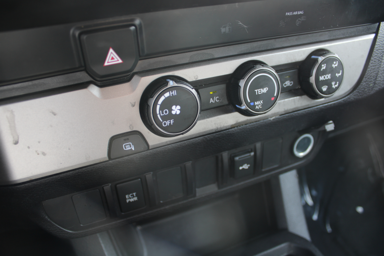 Toyota Tacoma 2WD SR Access Cab 6' Bed I4 AT (Natl) 2022 Toyota Tacoma 2WD SR Access Cab 6' Bed I4 AT (Natl) 2022