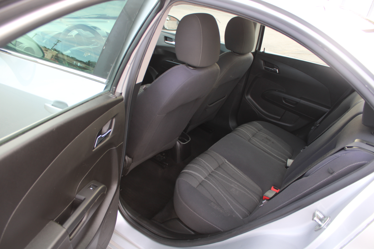 Chevrolet Sonic 4dr Sdn Auto LT 2016 Chevrolet Sonic 4dr Sdn Auto LT 2016