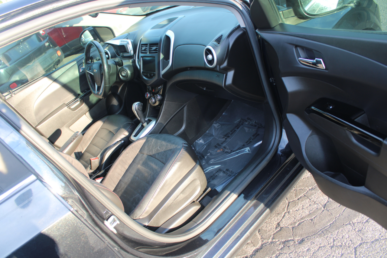 Chevrolet Sonic 5dr HB Auto RS 2013 Chevrolet Sonic 5dr HB Auto RS 2013
