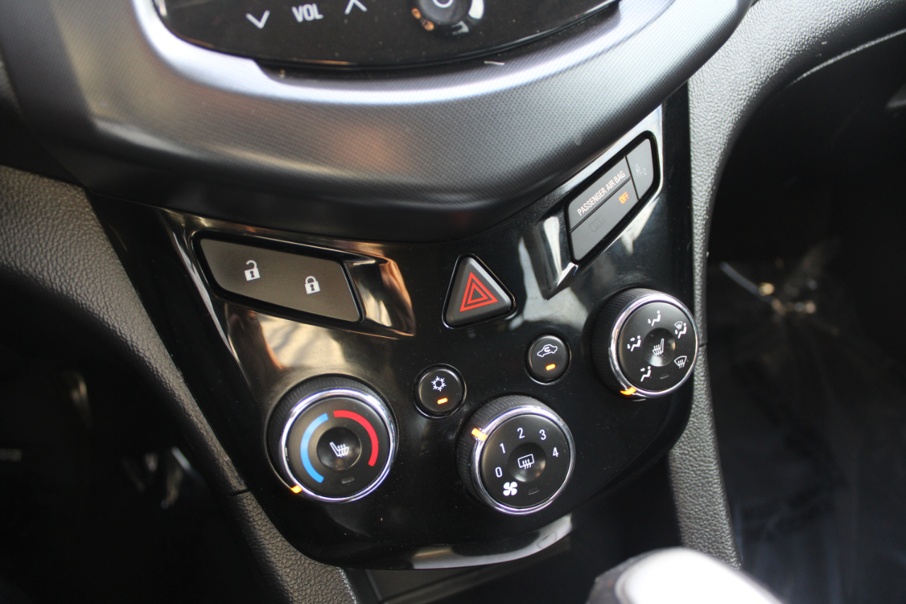 Chevrolet Sonic 5dr HB Auto RS 2013 Chevrolet Sonic 5dr HB Auto RS 2013