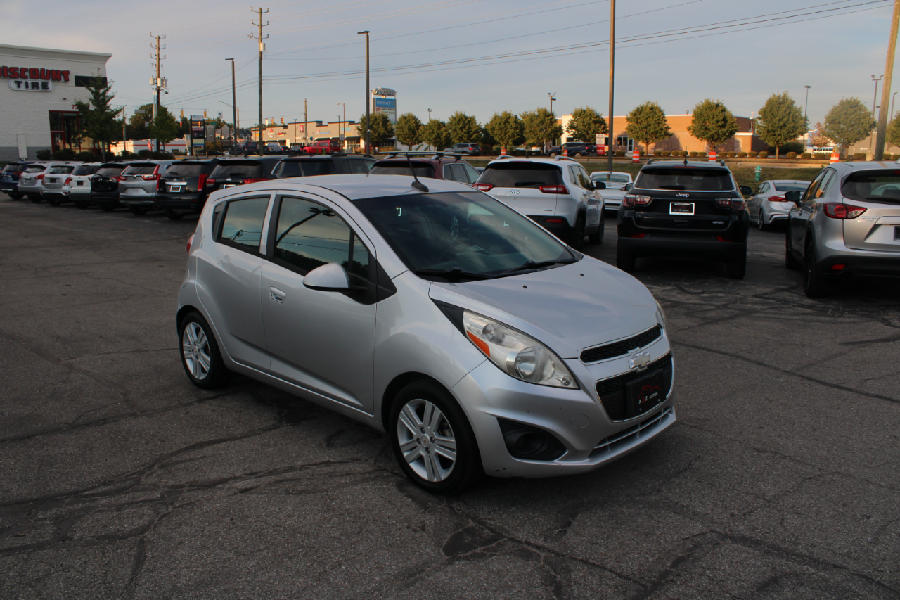 Chevrolet Spark 5dr HB CVT LT w/1LT 2014 Chevrolet Spark 5dr HB CVT LT w/1LT 2014