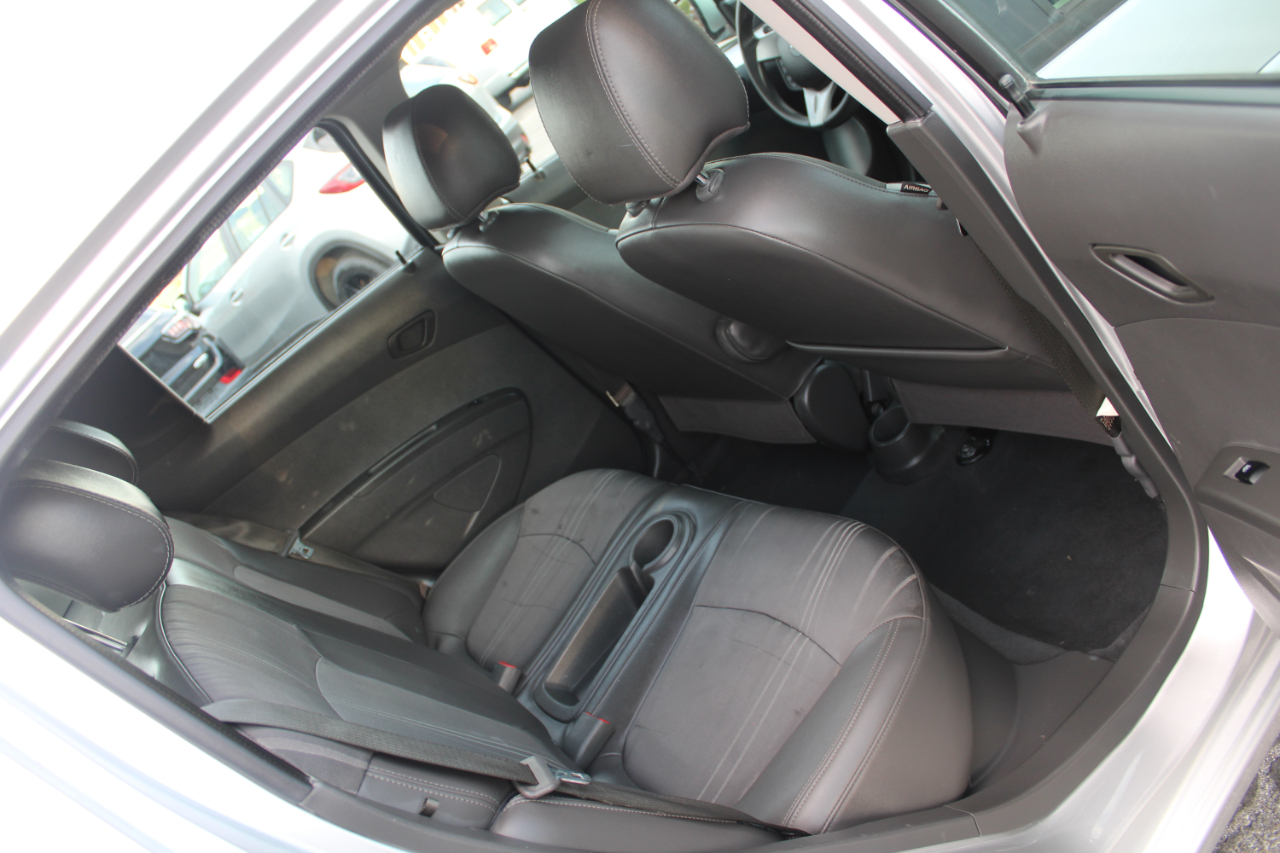Chevrolet Spark 5dr HB CVT LT w/1LT 2014 Chevrolet Spark 5dr HB CVT LT w/1LT 2014