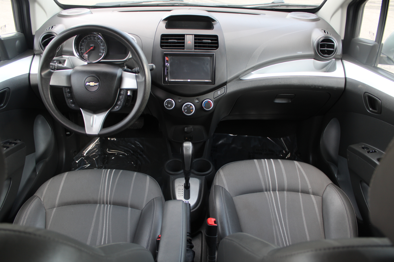 Chevrolet Spark 5dr HB CVT LT w/1LT 2014 Chevrolet Spark 5dr HB CVT LT w/1LT 2014