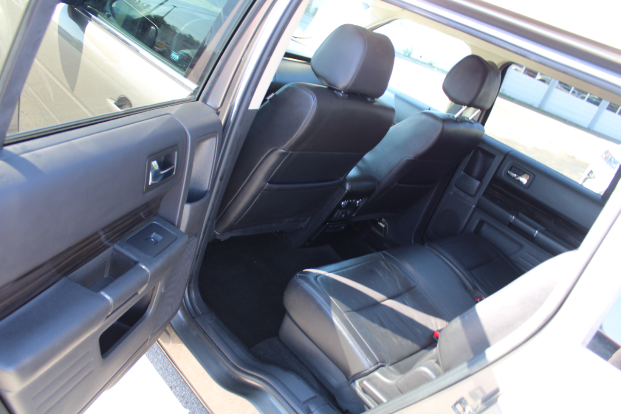 2014 Ford Flex SEL photo 16