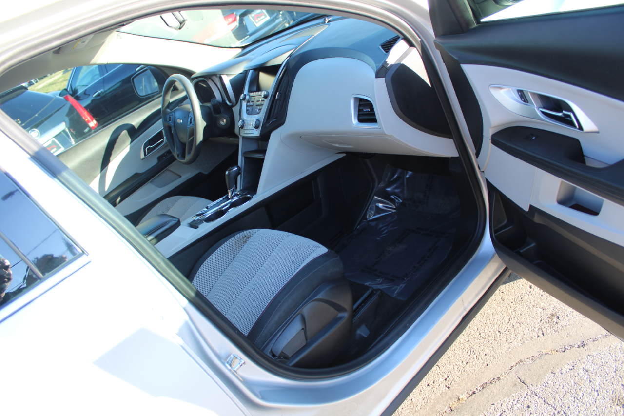 Chevrolet Equinox FWD 4dr LS 2017 Chevrolet Equinox FWD 4dr LS 2017