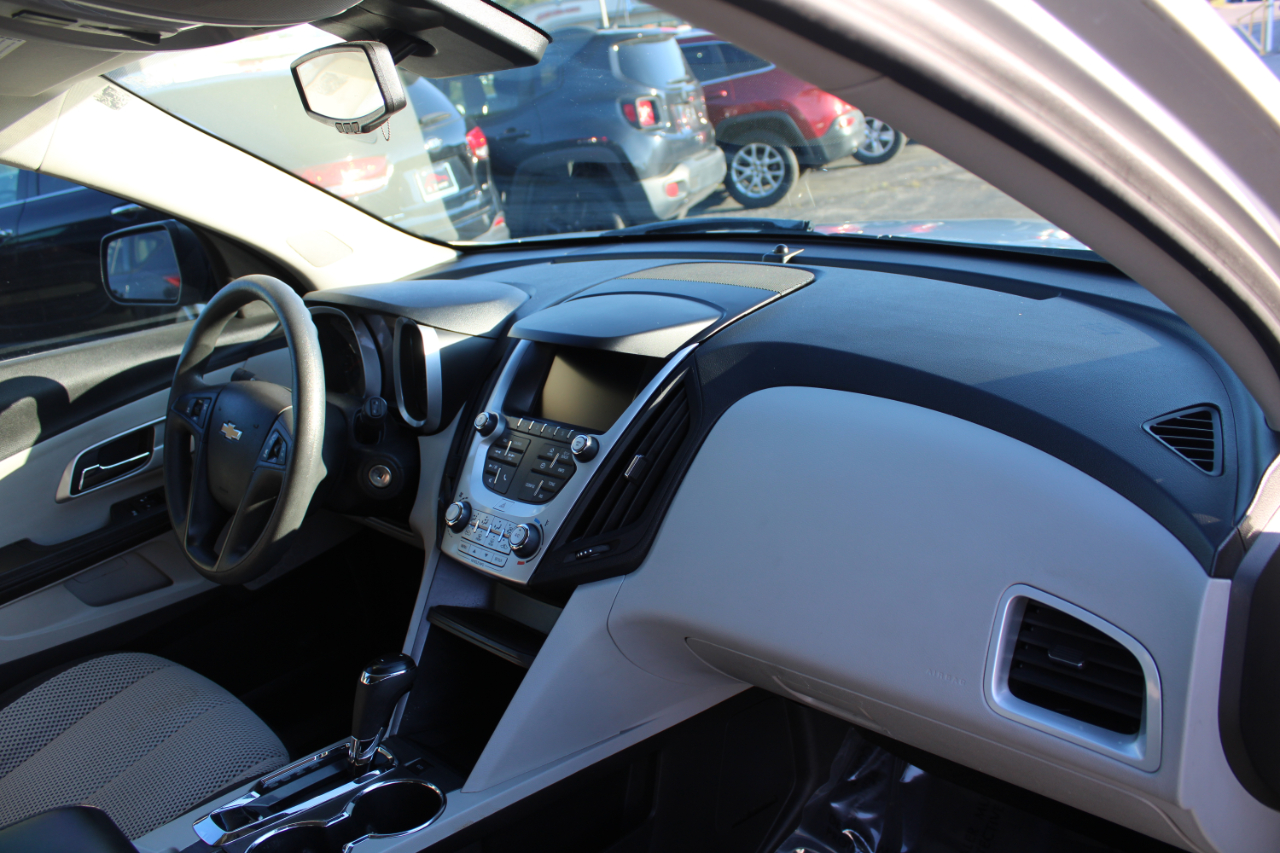 Chevrolet Equinox FWD 4dr LS 2017 Chevrolet Equinox FWD 4dr LS 2017