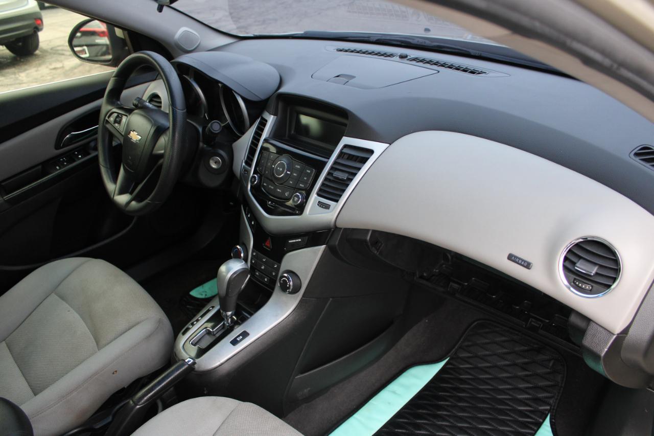 Chevrolet Cruze 4dr Sdn LT 2013
