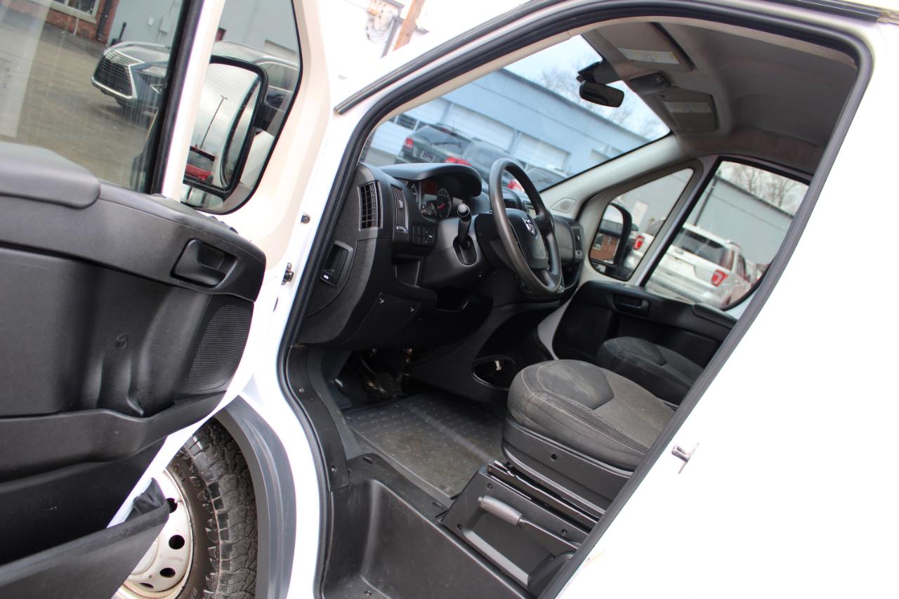 RAM ProMaster Cargo Van 1500 Low Roof 136" WB 2015