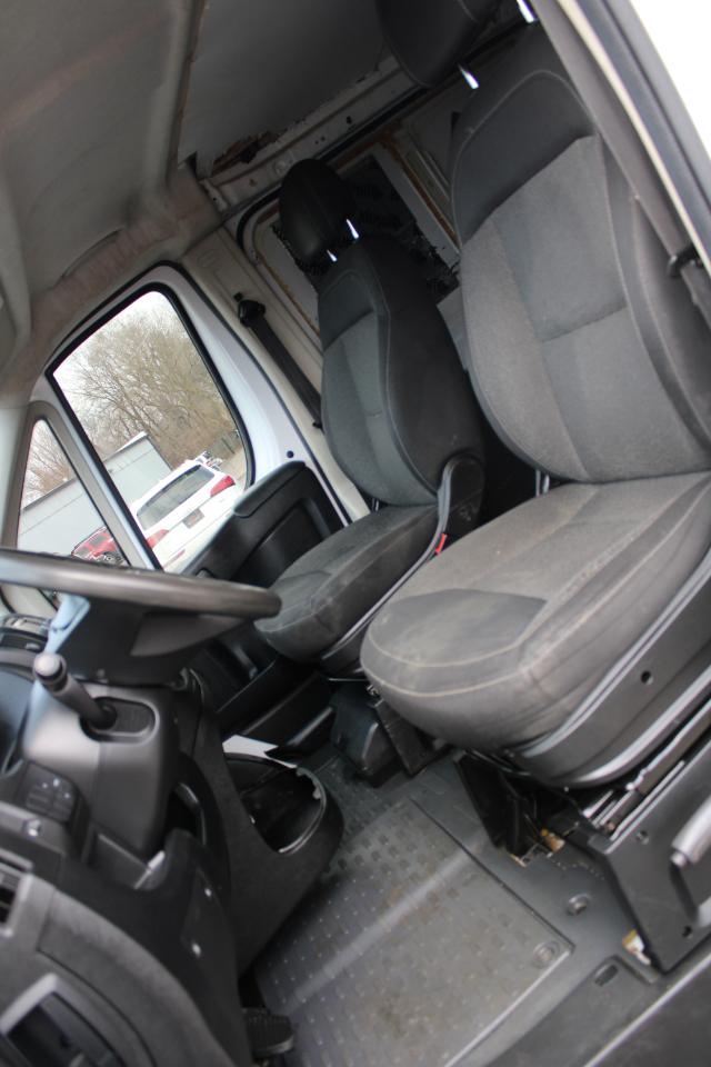 RAM ProMaster Cargo Van 1500 Low Roof 136" WB 2015