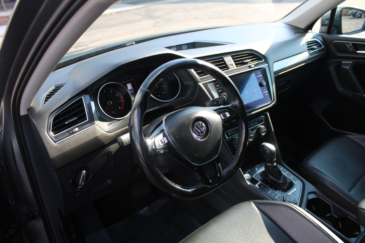 Volkswagen Tiguan 2.0T SEL 4MOTION 2018