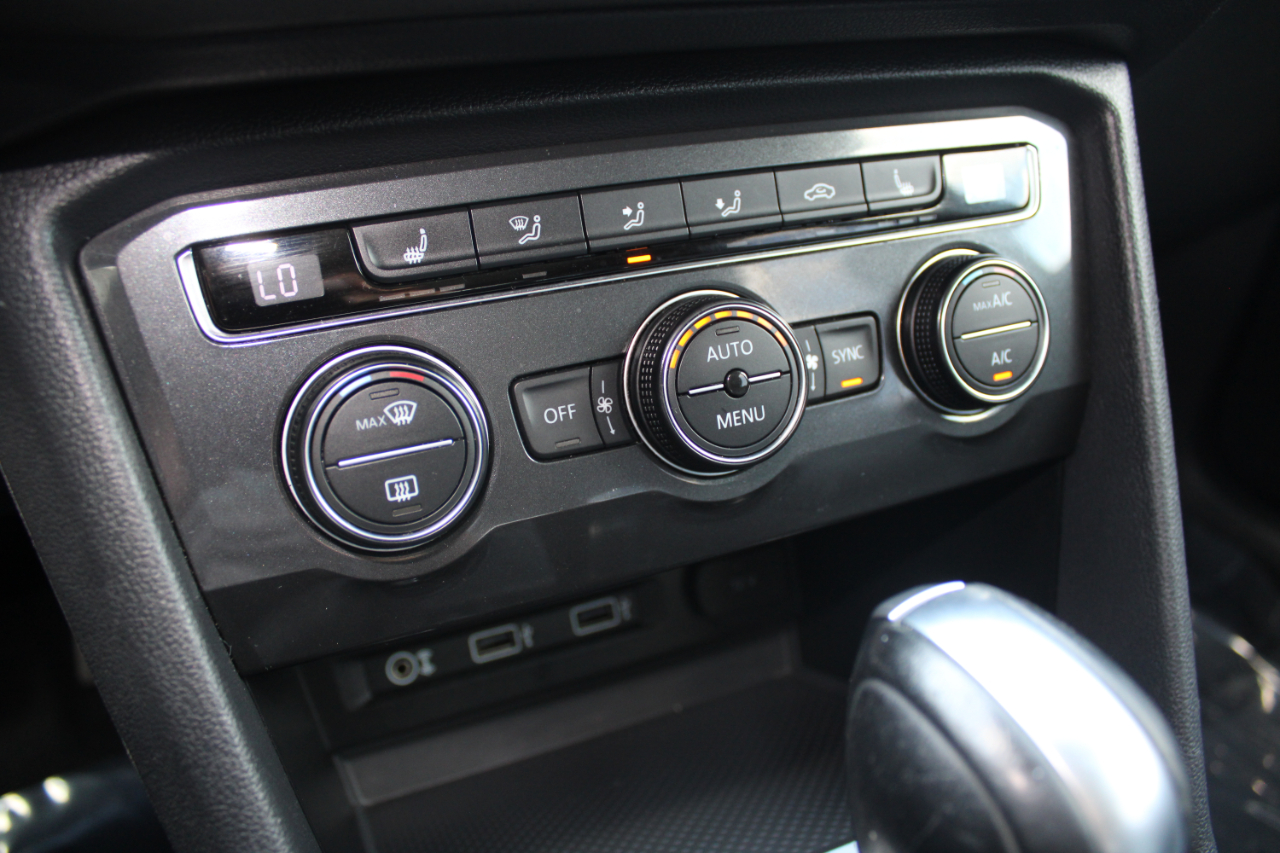 Volkswagen Tiguan 2.0T SEL 4MOTION 2018